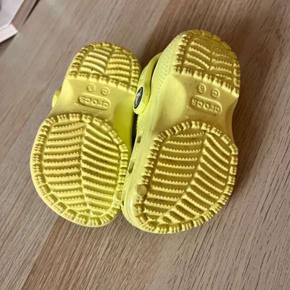 Crocs Kids' Classic Clog Shoe (Size 5c) - Picture 3 of 4